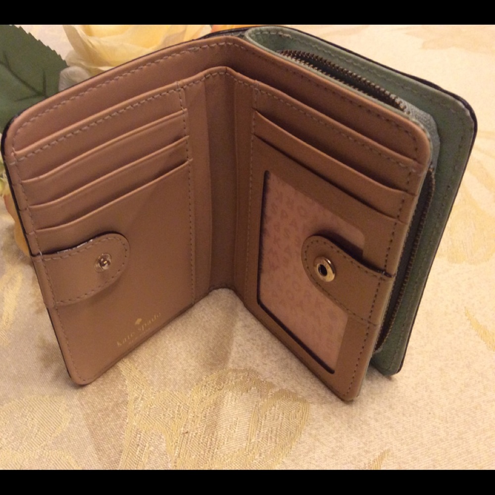 🌼Wallet - Picture 2 of 4